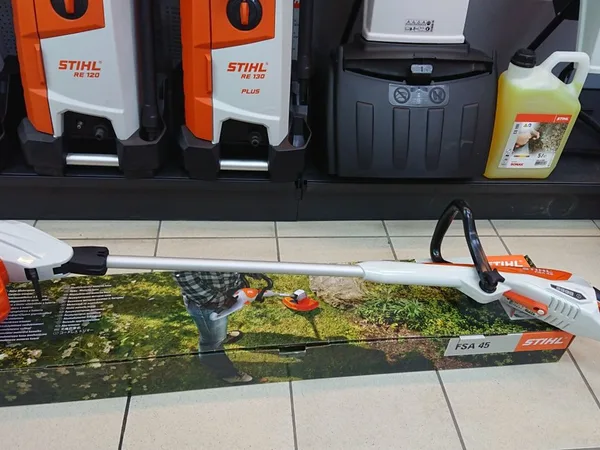 Мотокоса (триммер) Stihl FSA 45