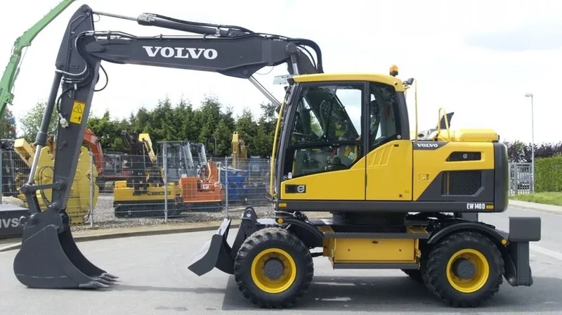 Колесный экскаватор Volvo EW140