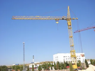 Башенный кран КБ 401