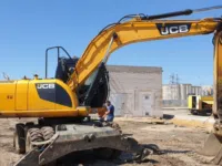Колесный экскаватор                                                     JCB                                                 JS 160W
