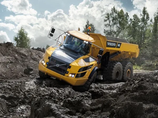 Самосвал с шарнирно-сочлененной рамой Volvo a35