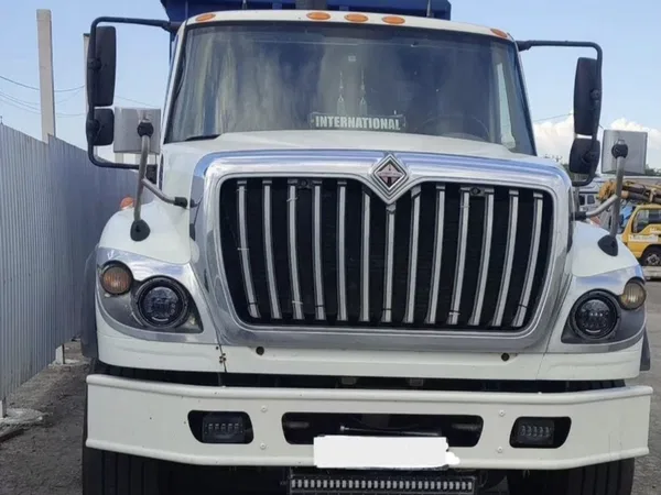 Седельный тягач International 7600