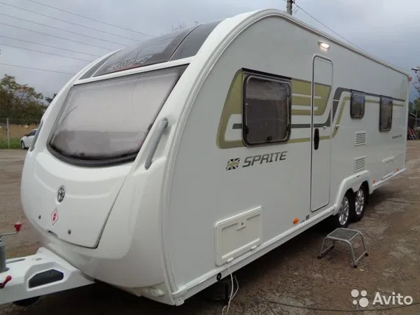 Прицеп-дача (кемпер) Swift Sprite Quattro