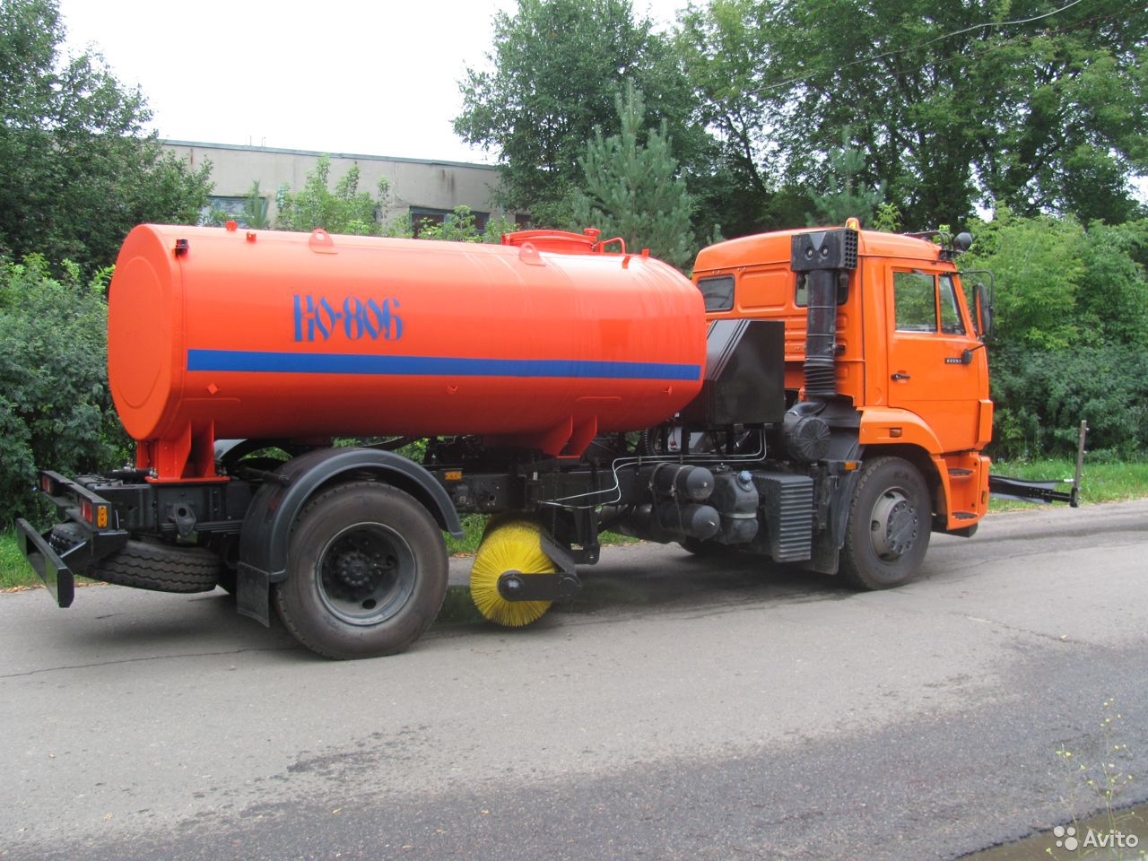 Поливомоечная машина КамАЗ 43253-3010-69 КО-806-0
